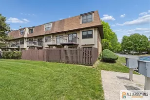 6001 N Oaks Blvd, North Brunswick Township, NJ 08902 - Photo 21