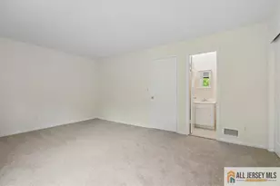 6001 N Oaks Blvd, North Brunswick Township, NJ 08902 - Photo 13