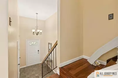6001 N Oaks Boulevard, North Brunswick Township, NJ 08902 - Photo 3