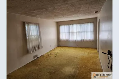 130 Garden Terrace, Edison, NJ 08817 - Photo 7