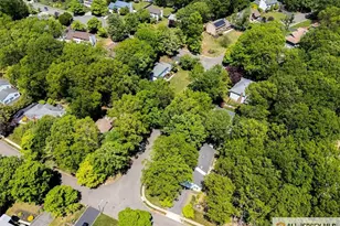 22 Woodgate Dr, South Brunswick Township, NJ 08852 - Photo 23