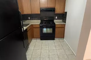 2513 Lighthouse Ln, Sayreville, NJ 08859 - Photo 7