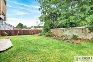 16 10th Ave, Monroe Township, NJ 08831 - Photo 31
