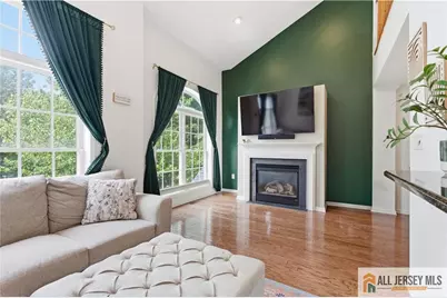 605 Donato Circle, Scotch Plains Township, NJ 07076 - Photo 5