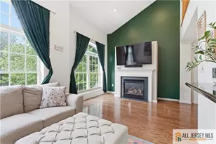 605 Donato Cir, Scotch Plains Township, NJ 07076 - Photo 5