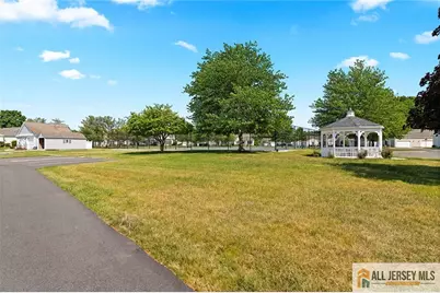 527 Harrier Drive #527, Monroe Township, NJ 08831 - Photo 7