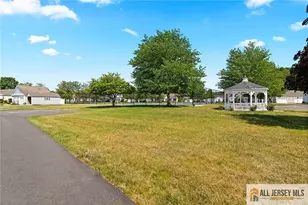 527 Harrier Dr, Monroe Township, NJ 08831 - Photo 7