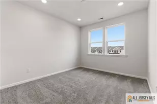 311 Sadie Cir, New Brunswick, NJ 08901 - Photo 21