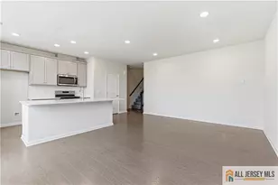 311 Sadie Cir, New Brunswick, NJ 08901 - Photo 7