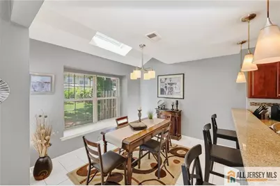 147 Picadilly Place, Franklin Township, NJ 08873 - Photo 5