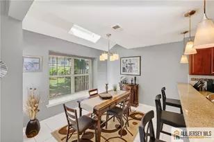 147 Picadilly Pl, Franklin Township, NJ 08873 - Photo 5