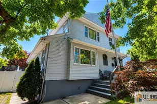 102 Gracey St, Edison, NJ 08817 - Photo 1