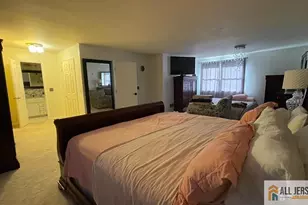 102 Gracey St, Edison, NJ 08817 - Photo 9