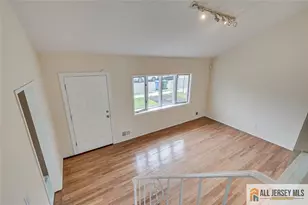 42 Hyde Ave, Iselin, NJ 08830 - Photo 21