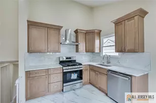42 Hyde Ave, Iselin, NJ 08830 - Photo 17