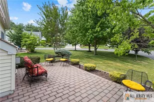 30 Wellington Pl, Monroe Township, NJ 08831 - Photo 33