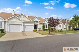 30 Wellington Pl, Monroe Township, NJ 08831 - Photo 3