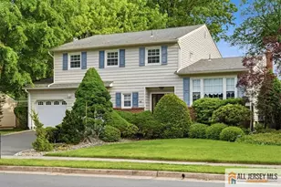 46 Lynnwood Rd, Edison, NJ 08820 - Photo 1