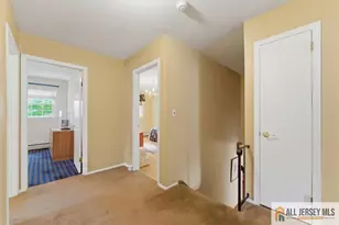 46 Lynnwood Rd, Edison, NJ 08820 - Photo 29