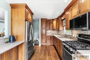 14 Dexter Rd, East Brunswick Township, NJ 08816 - Photo 23