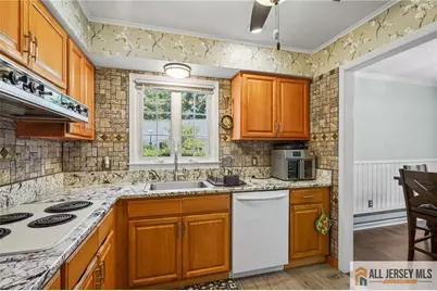 394 Newport Way #394A, Monroe Township, NJ 08831 - Photo 7