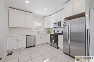 8 Center St, South River, NJ 08882 - Photo 15