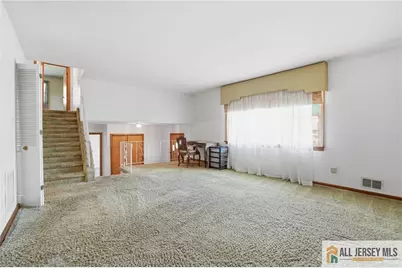 11 Reo Court, Colonia, NJ 07067 - Photo 7