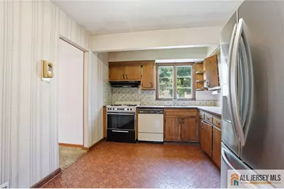 11 Reo Court, Colonia, NJ 07067 - Photo 13