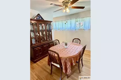 89 S Pennington Road, New Brunswick, NJ 08901 - Photo 5
