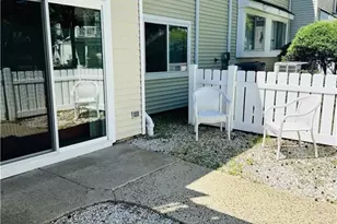35 Foxtail Ln, South Brunswick Township, NJ 08852 - Photo 3
