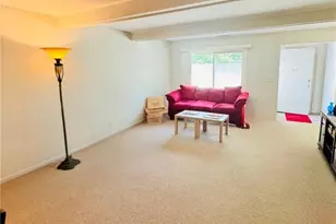 35 Foxtail Ln, South Brunswick Township, NJ 08852 - Photo 5