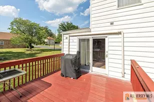 61 Beech St, Fords, NJ 08863 - Photo 5