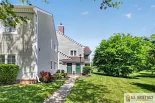 40 Rutland Ln, Monroe Township, NJ 08831 - Photo 1