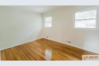 8 Desmet Avenue, Milltown, NJ 08850 - Photo 29