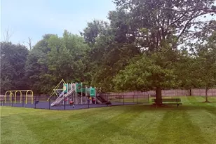 2 Park Gate Dr, Edison, NJ 08820 - Photo 29