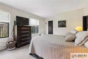 2 Park Gate Dr, Edison, NJ 08820 - Photo 17
