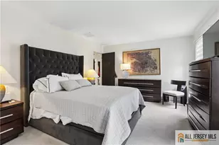 2 Park Gate Dr, Edison, NJ 08820 - Photo 17