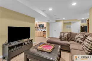 26 Carrington Ct, Old Bridge Township, NJ 07747 - Photo 25