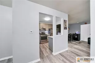 902 Meadow Ct, Helmetta, NJ 08828 - Photo 3