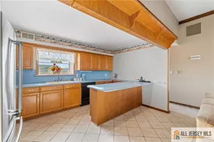 410 Jersey City Ct, Lacey Township, NJ 08734 - Photo 23