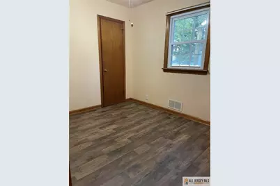 1601 W 7th Street, Piscataway Township, NJ 08854 - Photo 5
