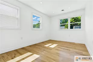 48 Kendall Dr, Sayreville, NJ 08859 - Photo 17