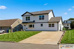48 Kendall Dr, Sayreville, NJ 08859 - Photo 1