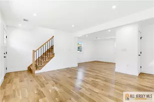 48 Kendall Dr, Sayreville, NJ 08859 - Photo 11