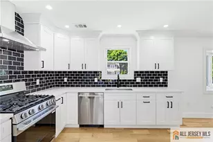 48 Kendall Dr, Sayreville, NJ 08859 - Photo 7