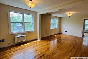 17 Elm Ct, Metuchen, NJ 08840 - Photo 5