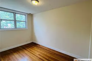 17 Elm Ct, Metuchen, NJ 08840 - Photo 9
