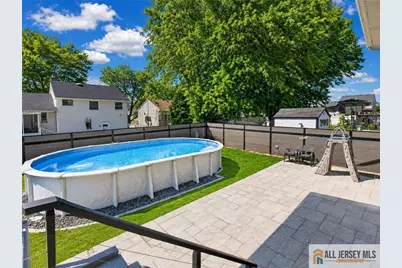 118 Poplar Street, Carteret, NJ 07008 - Photo 5