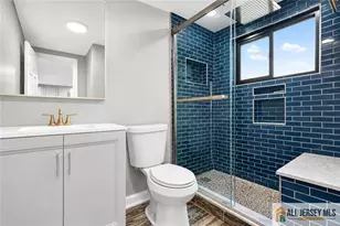 118 Poplar St, Carteret, NJ 07008 - Photo 47