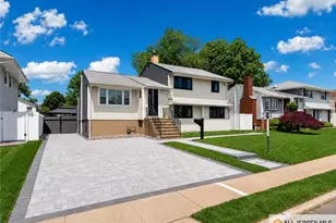 118 Poplar St, Carteret, NJ 07008 - Photo 1